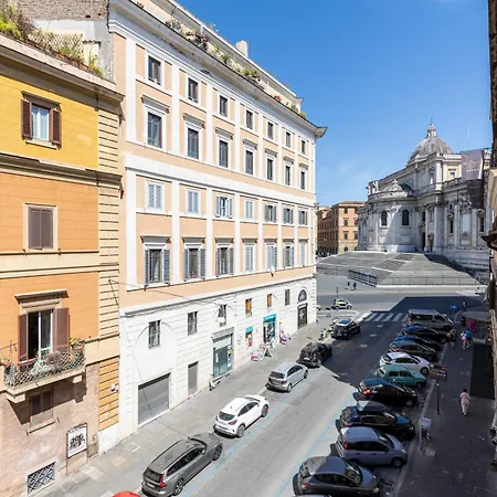 151 - Center רומא